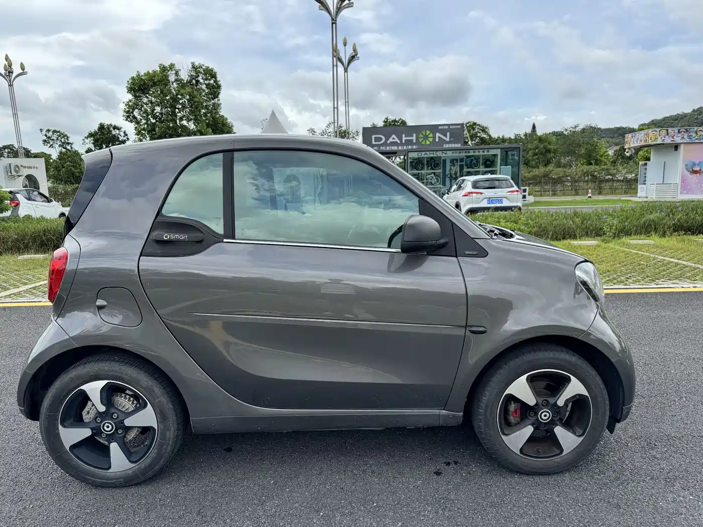 smart fortwo 2018 2018 1.0L 52kW Hardtop Passion Edition China V