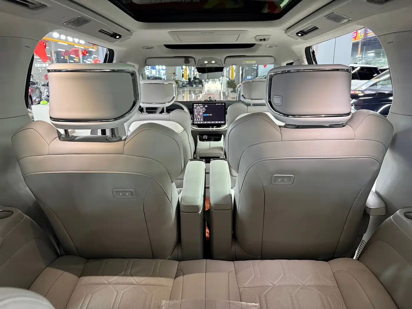 Volvo EM90 2025 2025 Ultra Six-Seater