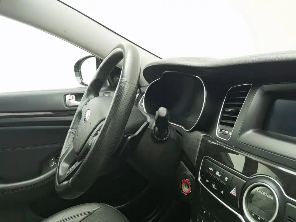 Kia K7 2016 2013 2.4L Business Sunroof China V