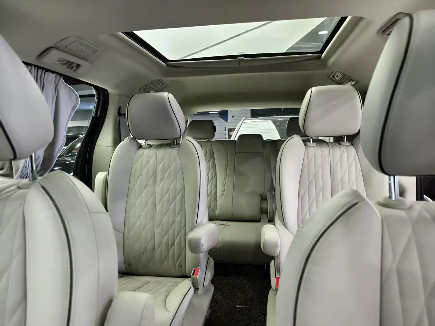 Buick GL8 2021 Land Business Class 652T Premium фото 10