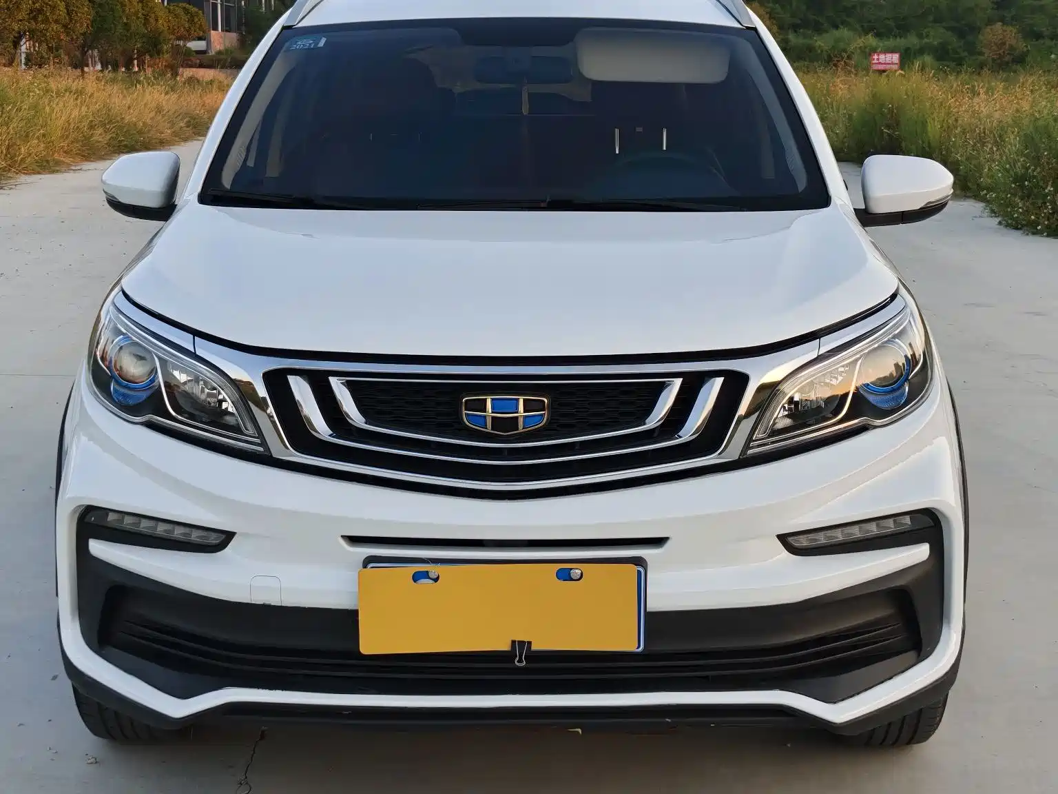 Фото 2 - Geely Vision X3