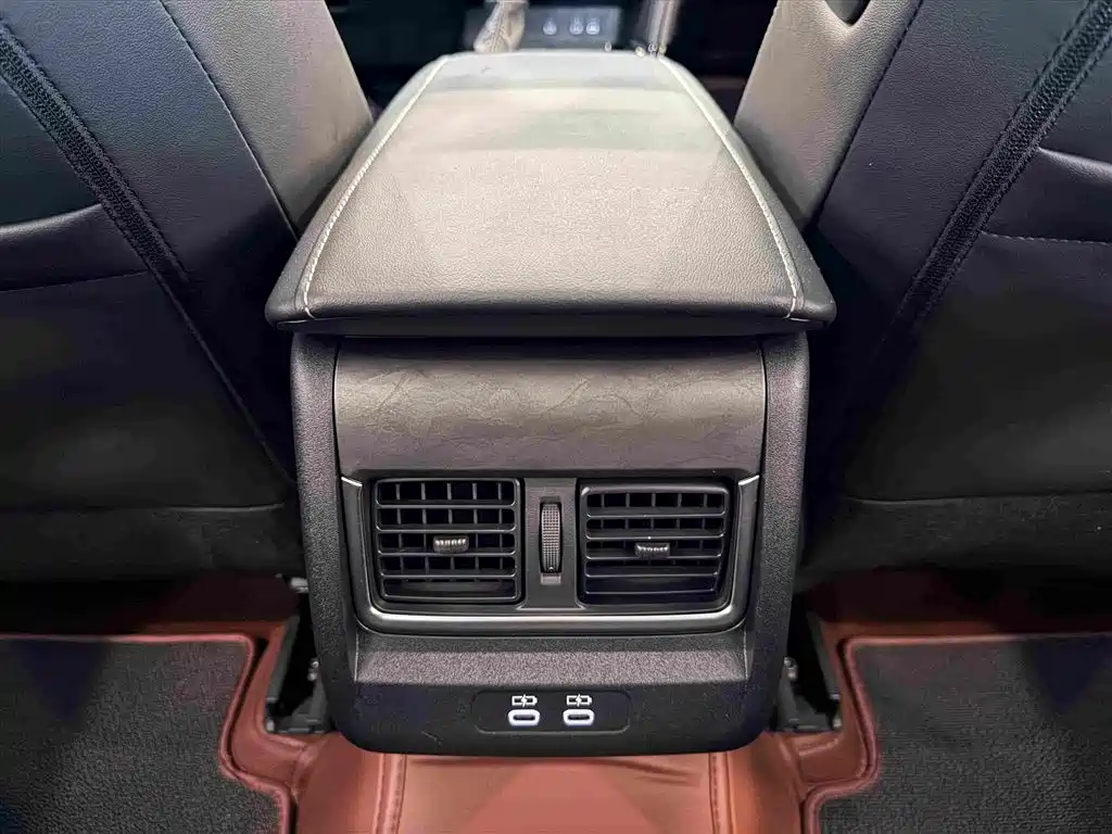 Toyota Camry 2025 2024 Hybrid 2.0HGVP Luxury Edition