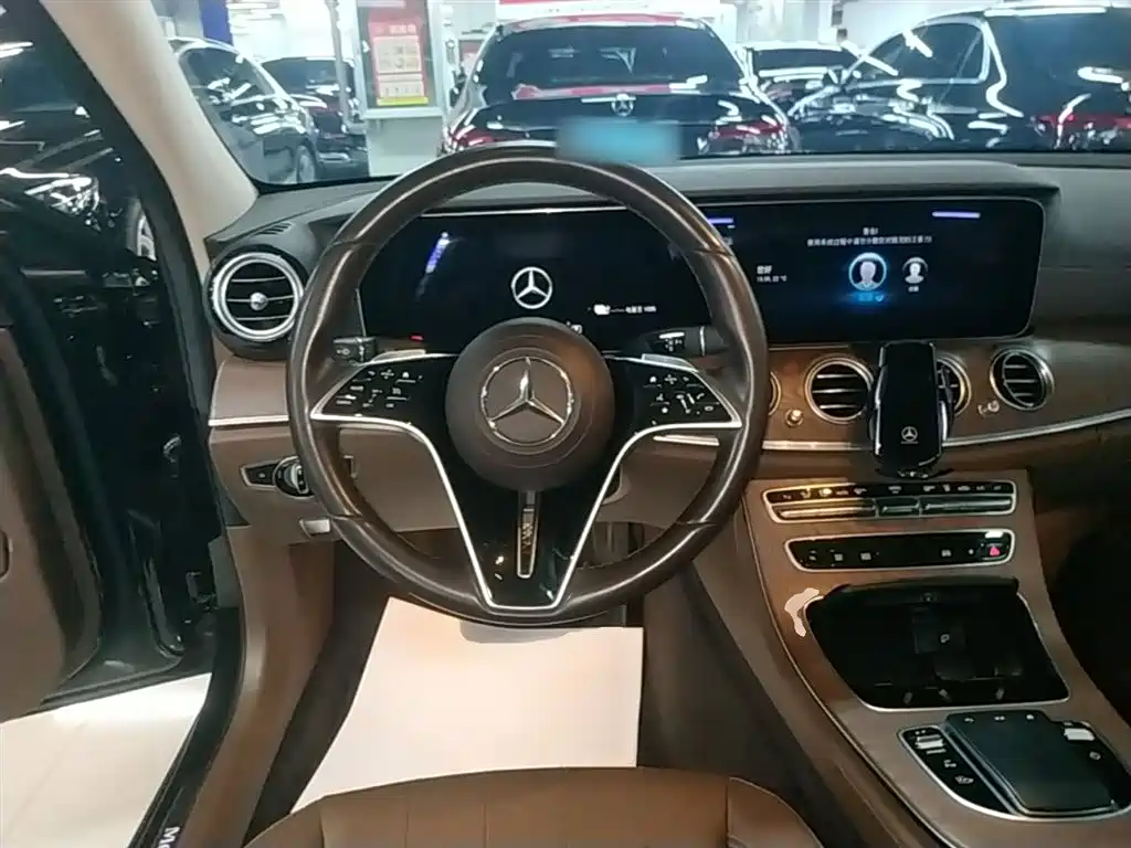Mercedes-Benz E-Class New Energy 2022 Facelift E 350 e L Plug-in Hybrid Sedan фото 11