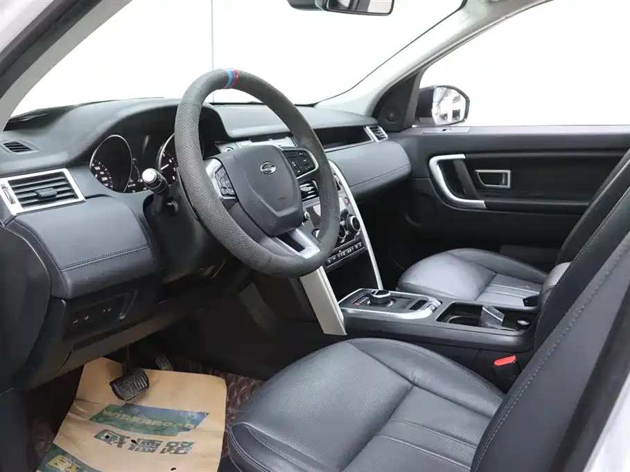 Land Rover Discovery Sport 2019 240PS SE Edition China VI фото 13