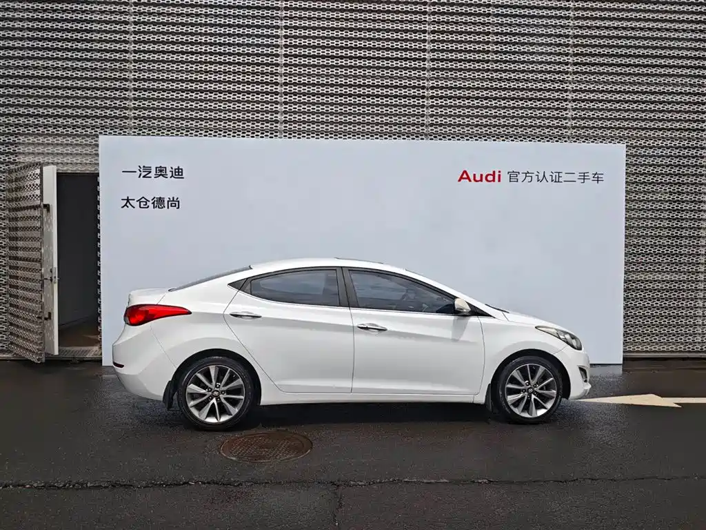 Hyundai Langdong 2015 1.6L Auto Exclusive фото 3