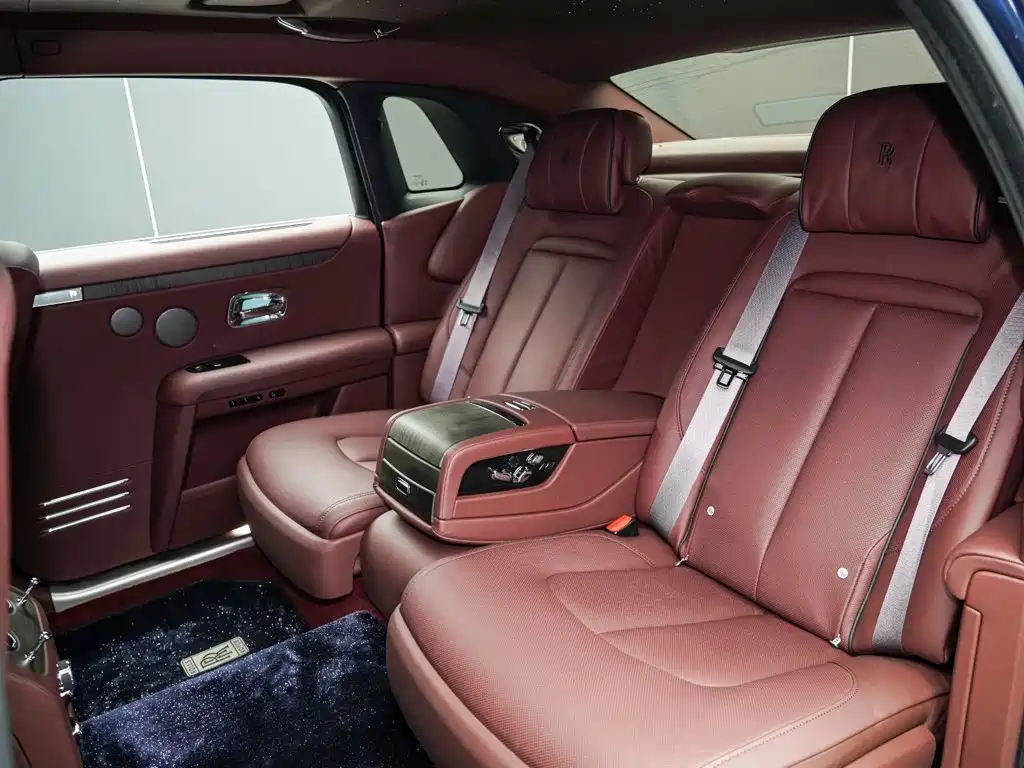 Фото 16 - Rolls-Royce Ghost