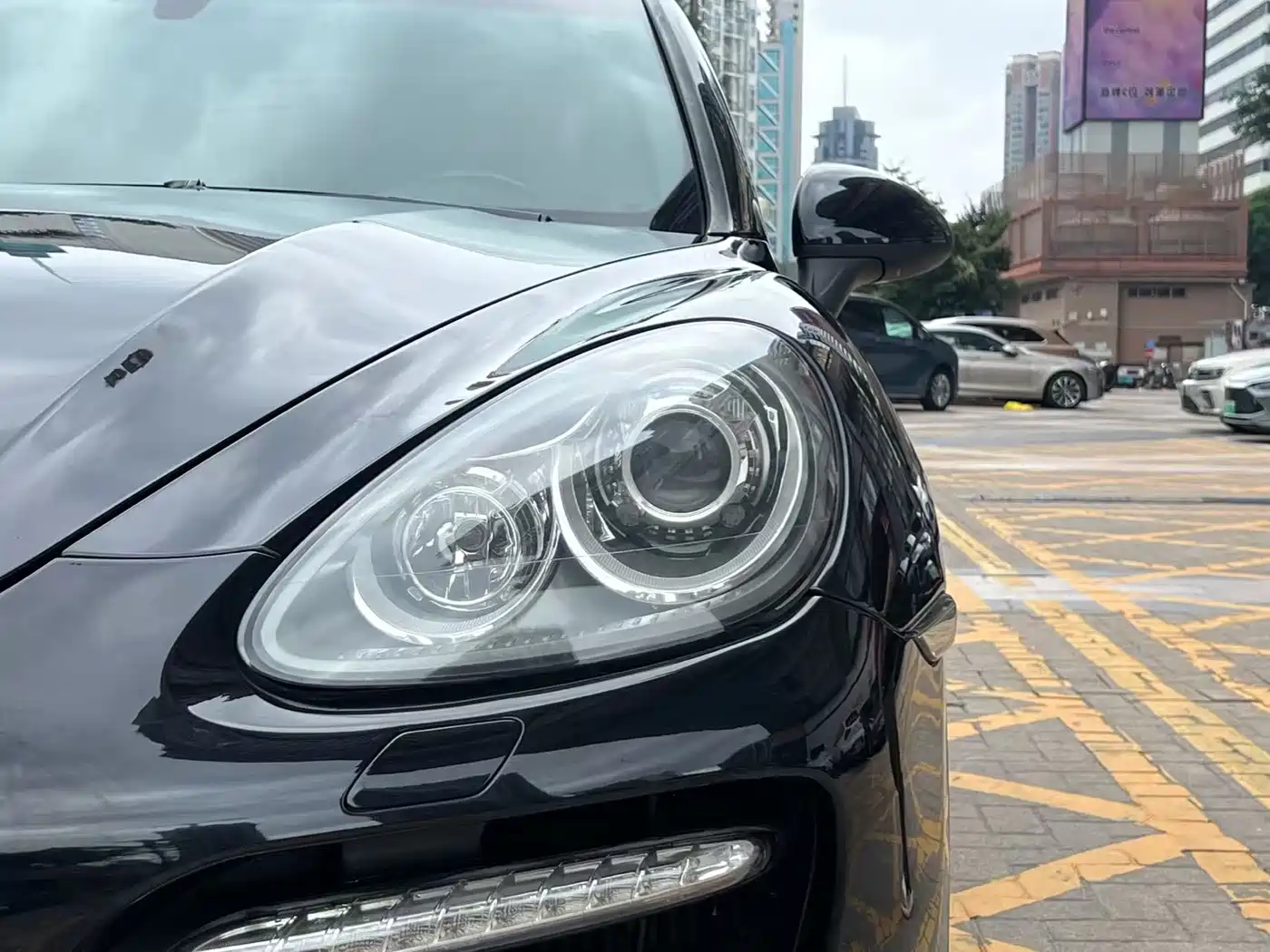 Porsche Cayenne 2011 Cayenne Turbo 4.8T фото 27