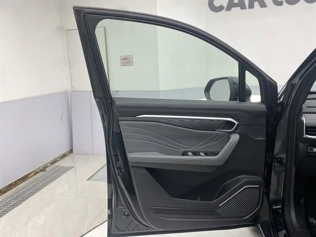 Geely Haoyue L 2026 2026 1.5TD DCT Happiness 7-Seater