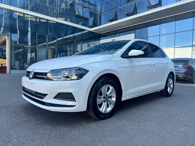 Volkswagen Polo Plus 1.5L, автомат, Жизнь в удовольствие