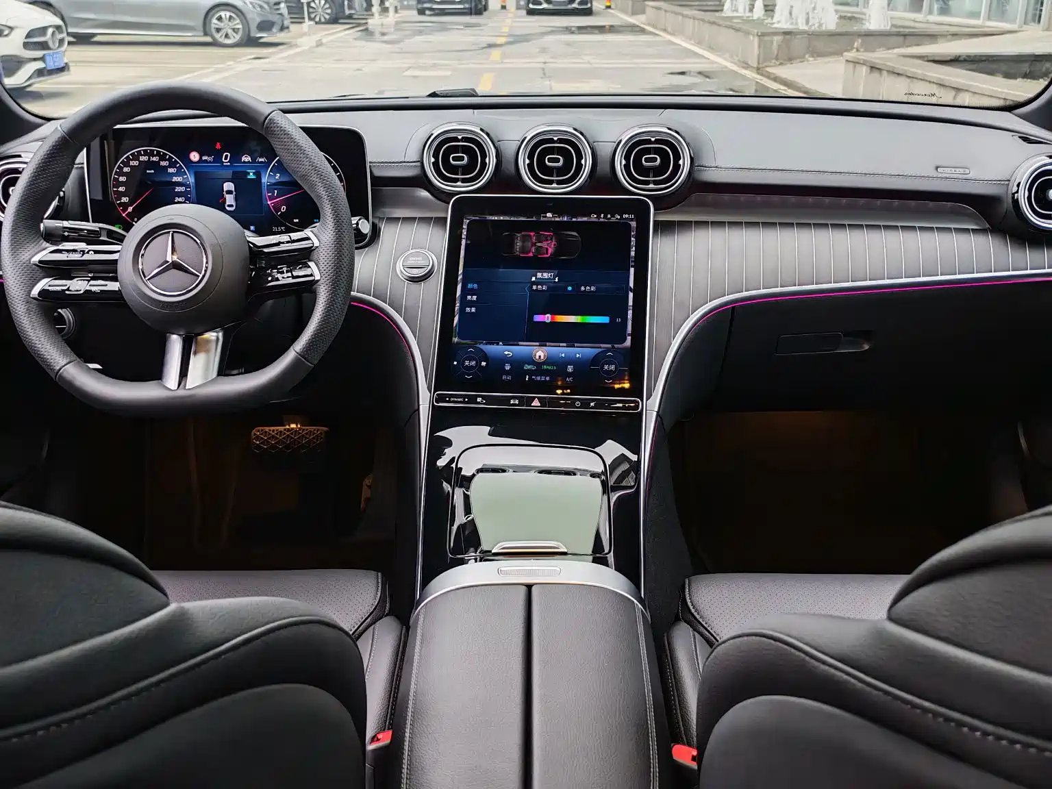 Фото 20 - Mercedes-Benz C-Class