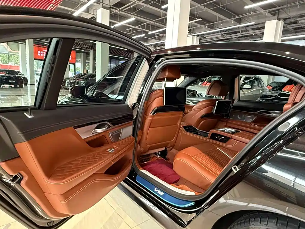 BMW 7 Series 2021 2019 Facelift M760Li xDrive V12 Sport Package