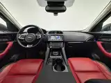Photo 5 - Jaguar F-PACE