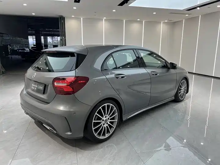 Mercedes-Benz A-Class (Import) 2016 A 200 Sport фото 14