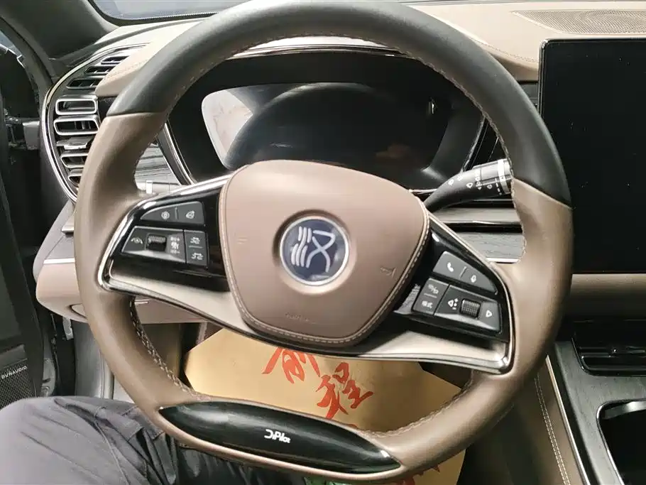 BYD Han 2023 DM-i Champion Edition 200KM Exclusive фото 15
