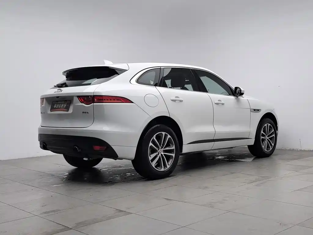 Jaguar F-PACE 2016 2016 2.0T FWD R-Sport Edition