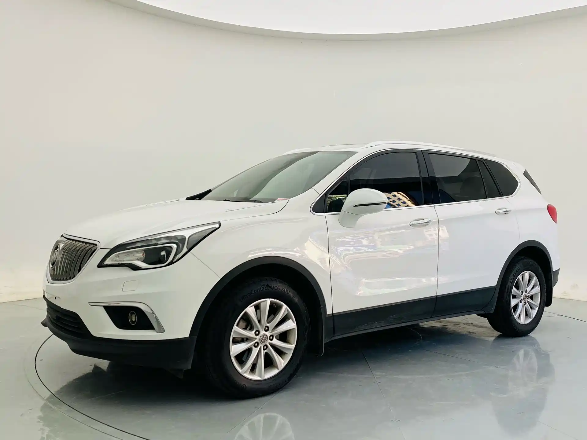 Фото 1 - Buick Envision Plus