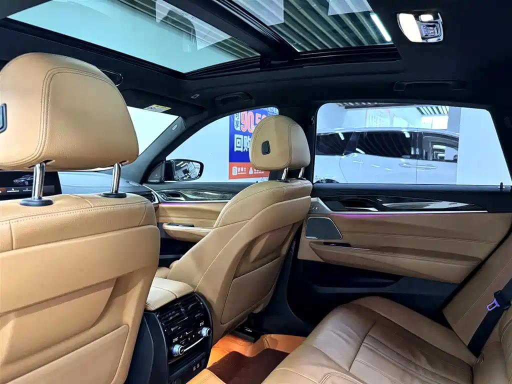 BMW 6 Series GT 2021 630i M Sport Package фото 26