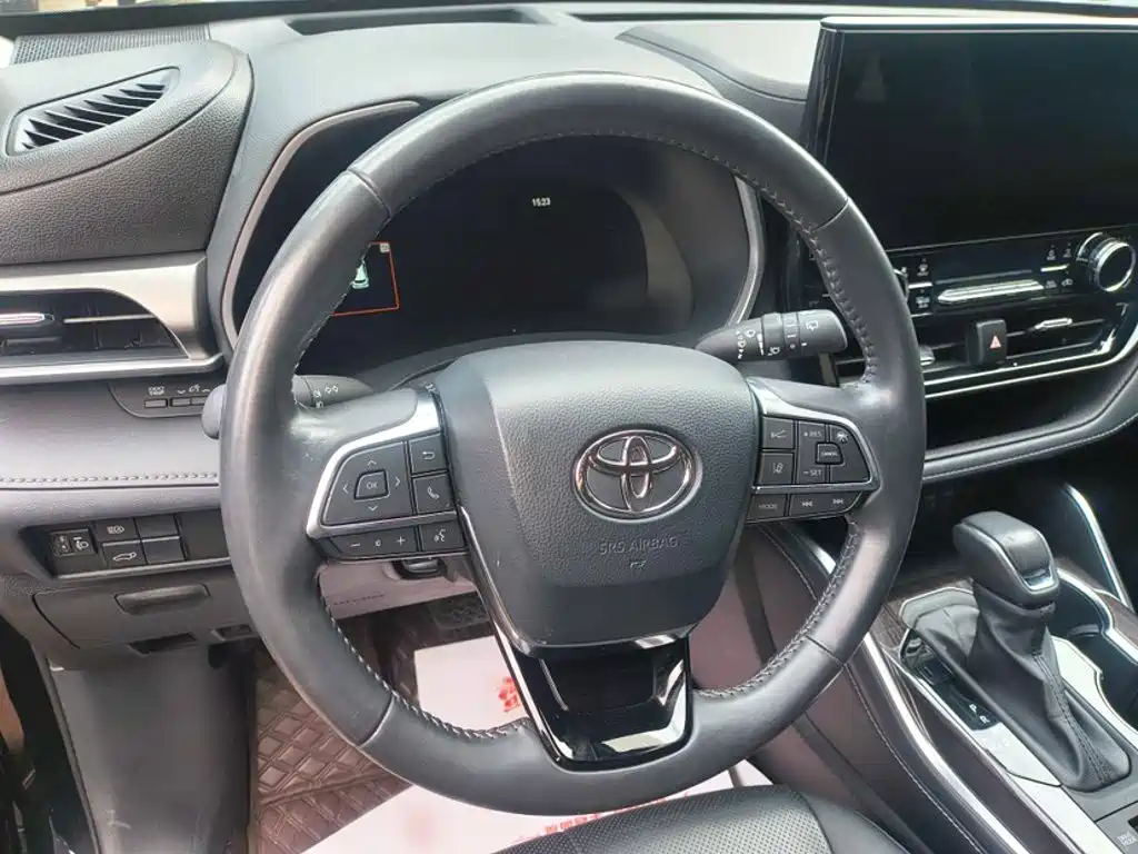 صورة 7 - Toyota Highlander