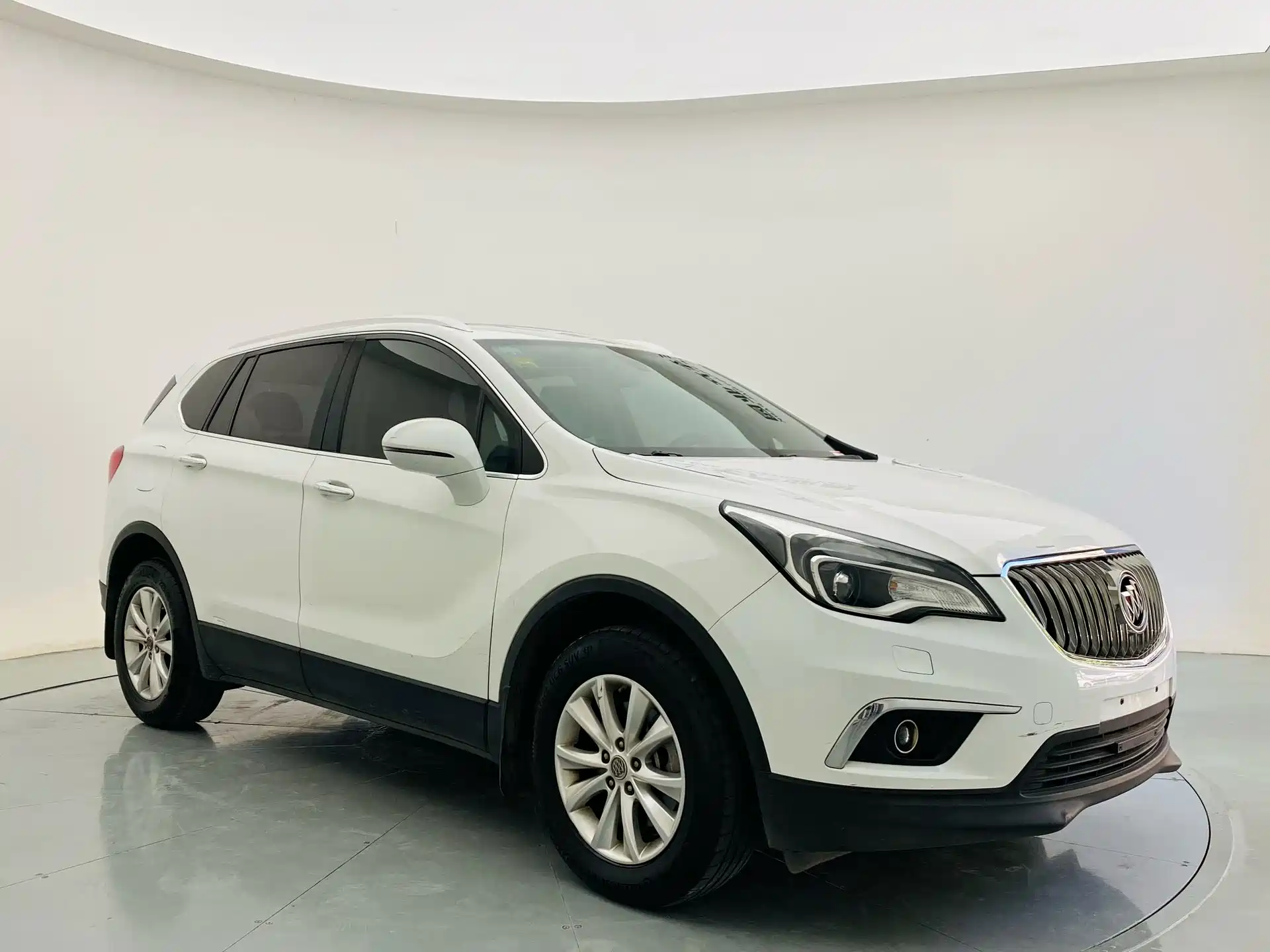 Фото 3 - Buick Envision Plus