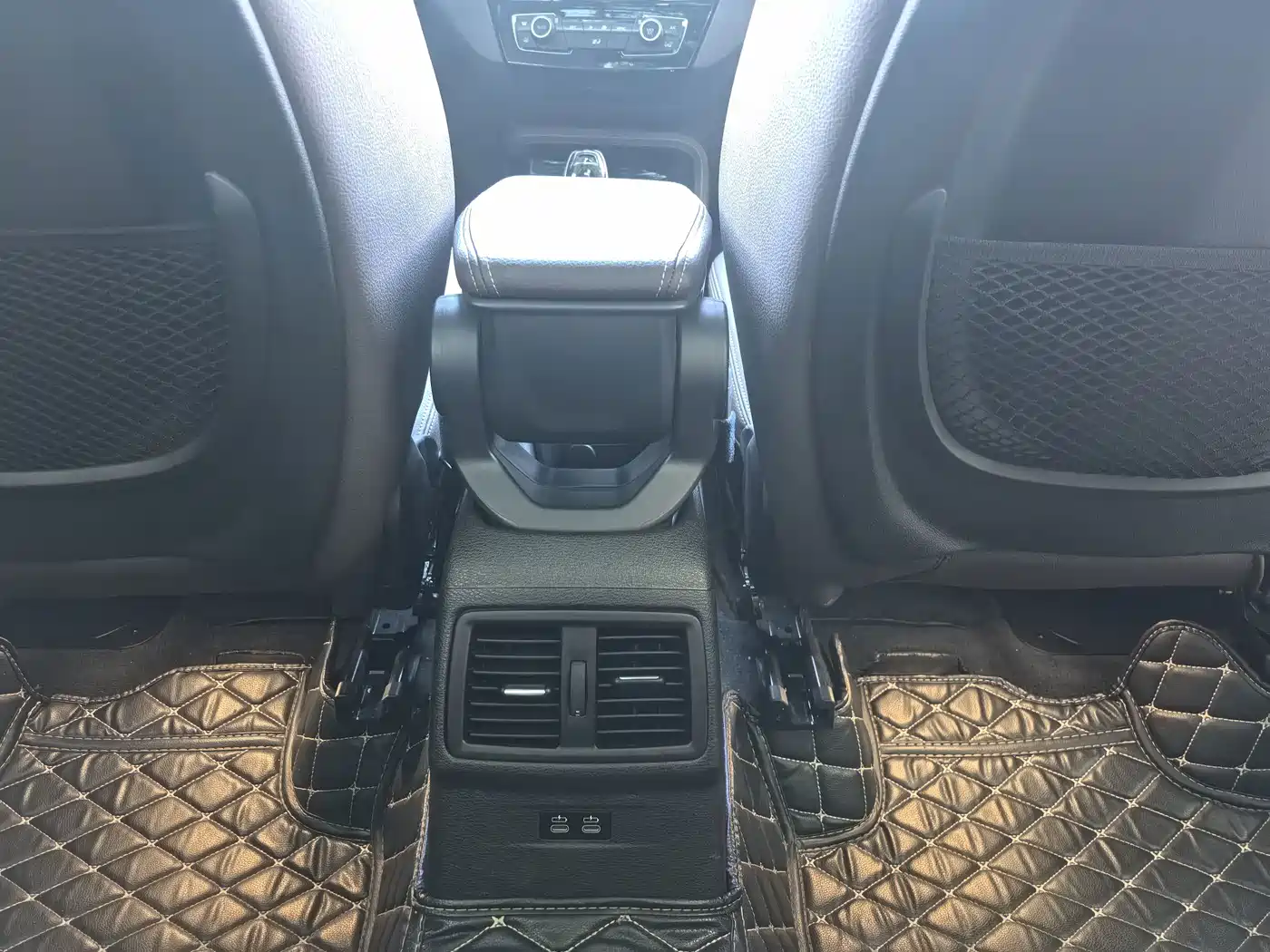 Фото 9 - BMW X1