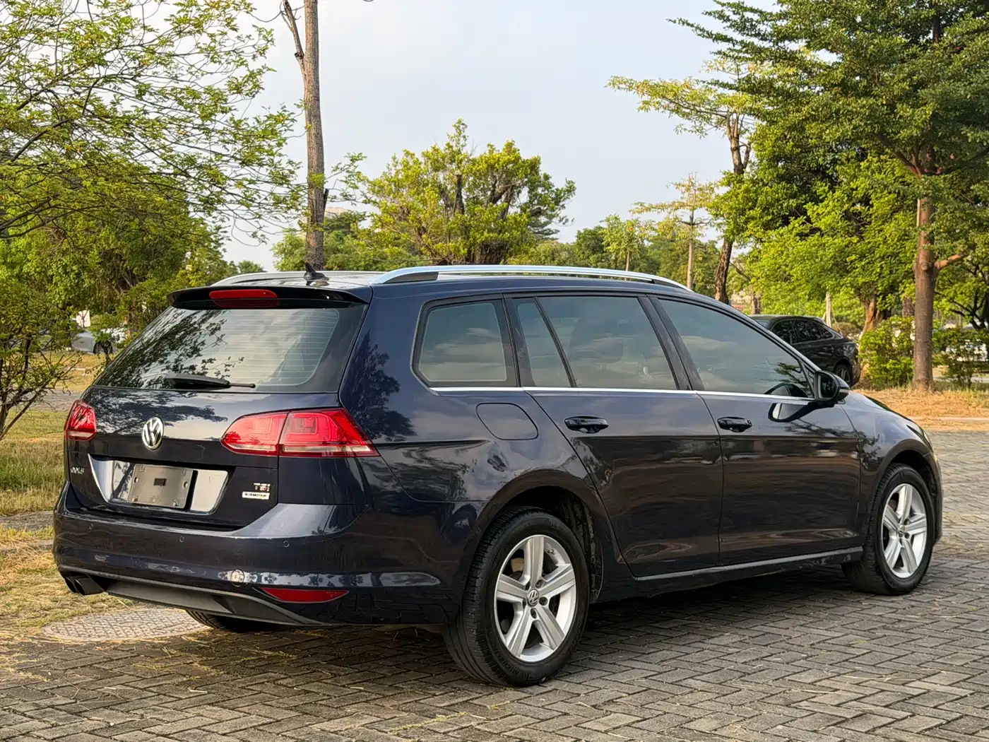 Volkswagen Golf (Import) 2014 2014 1.4TSI Luxury Wagon