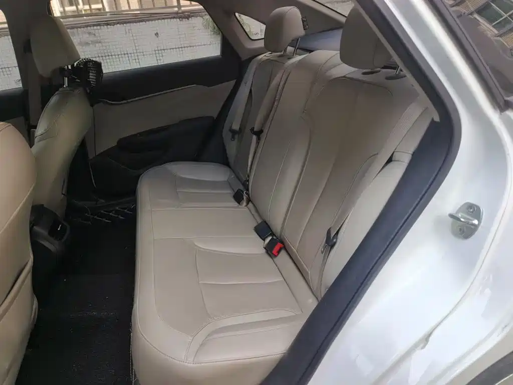 Buick Excelle 2019 15T DCT Connected Elite (China V) фото 22