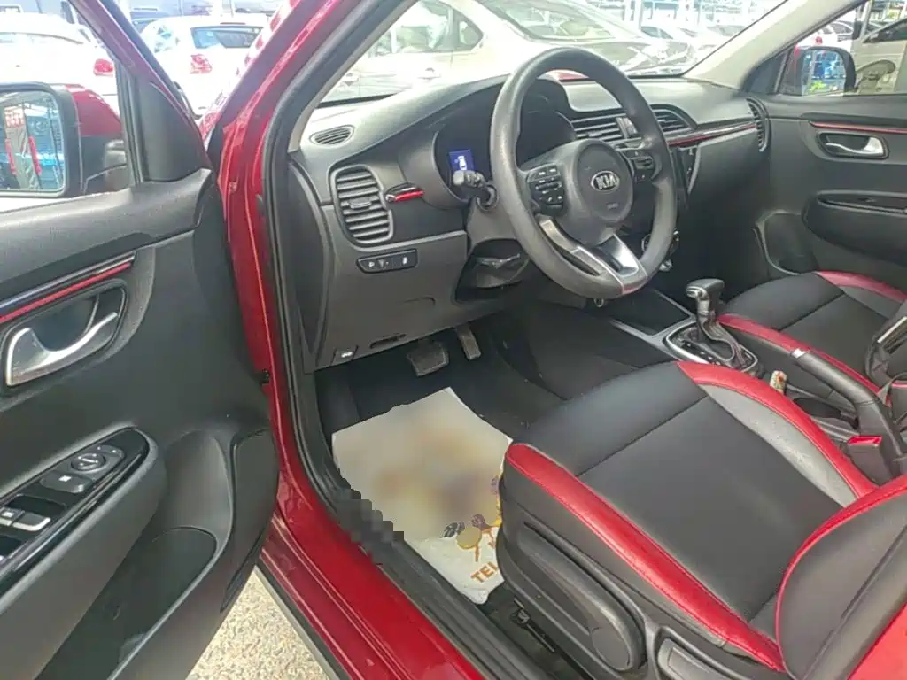 Kia KX CROSS 2018 2017 1.4L AT GLS
