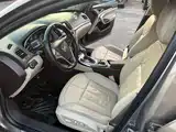 Photo 11 - Buick Regal