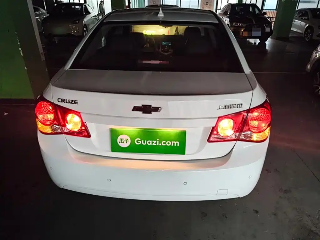 Chevrolet Cruze 2013 Model 1.8L SE AT фото 4