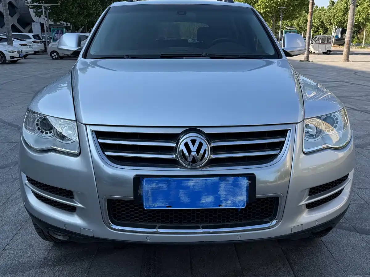 Volkswagen Touareg 2010 3.6 Limited Comfort Edition фото 2