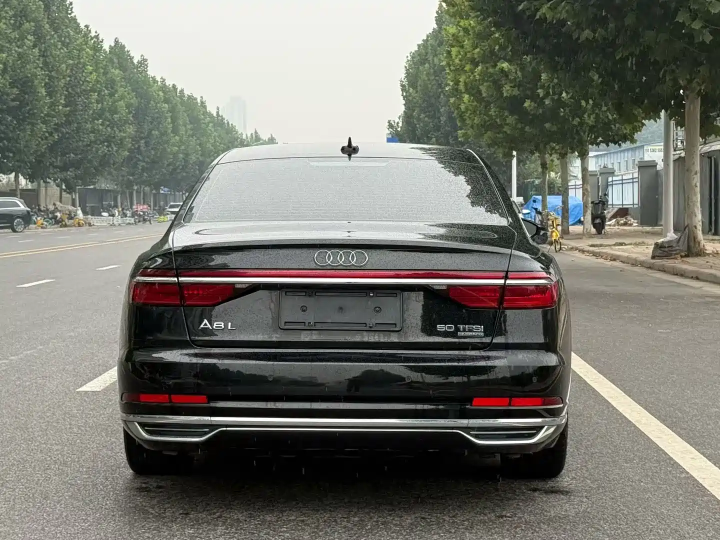 Фото 20 - Audi A8