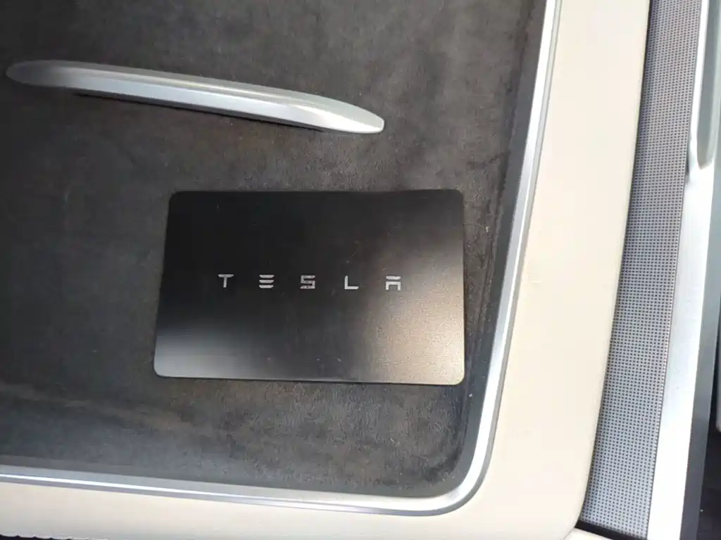 Tesla Model Y L 2025 2025 Facelift Long Range AWD