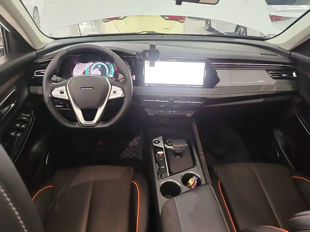 Changan Oshan X7 PLUS 2022 2022 Model Year 1.5T Blue Whale Edition Auto Premium 7-Seater