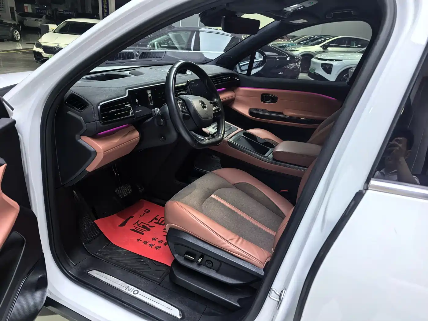 Фото 6 - NIO EC6