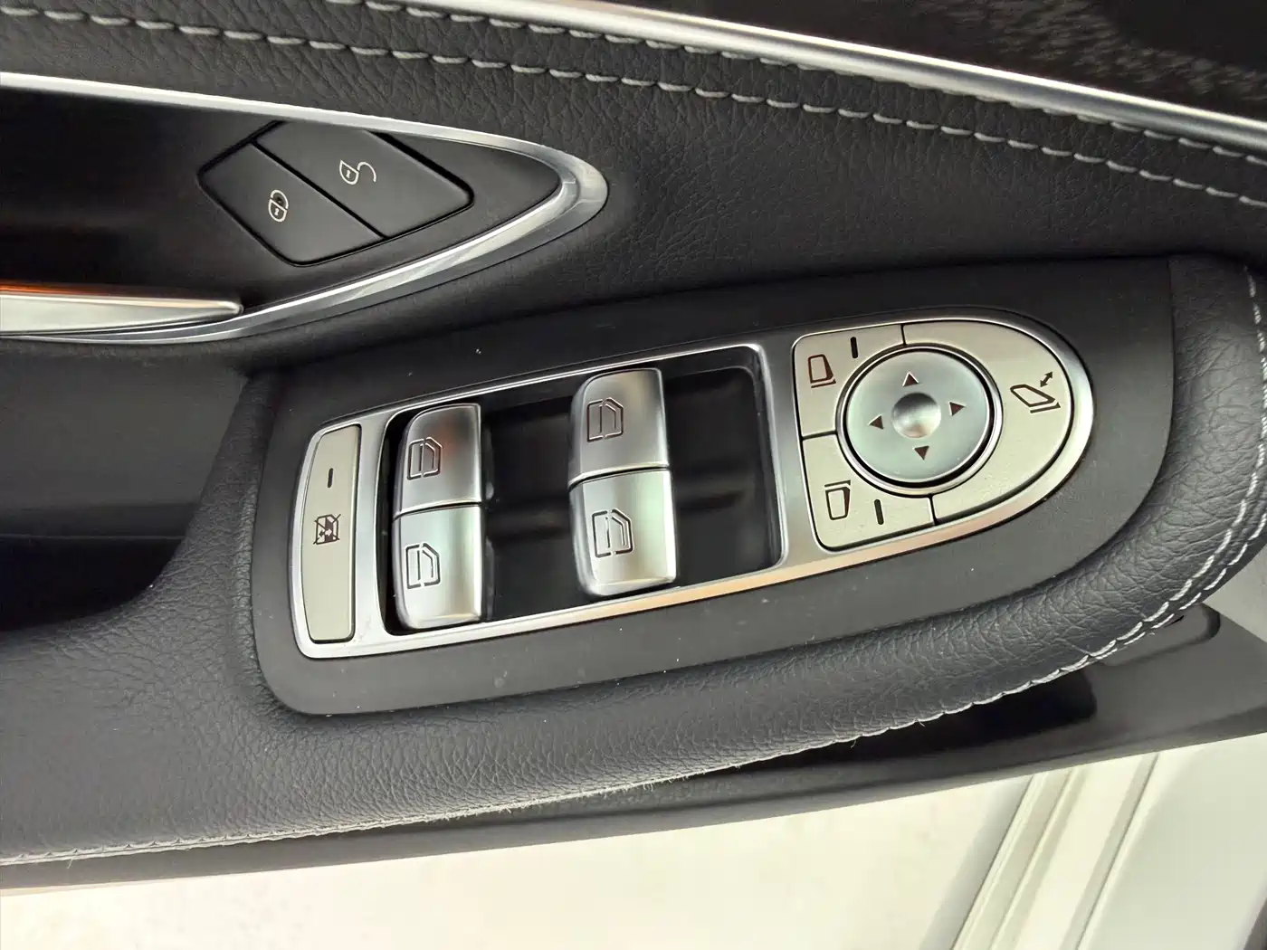 Mercedes-Benz C-Class 2017 Facelift C 180 L Fashion Sport Edition фото 16