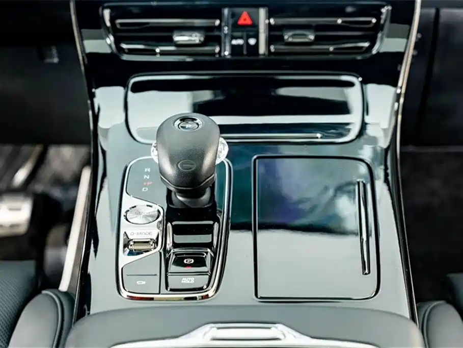 GAC Trumpchi Trumpchi M8 2023 Model Master Series 400T Flagship Edition фото 15
