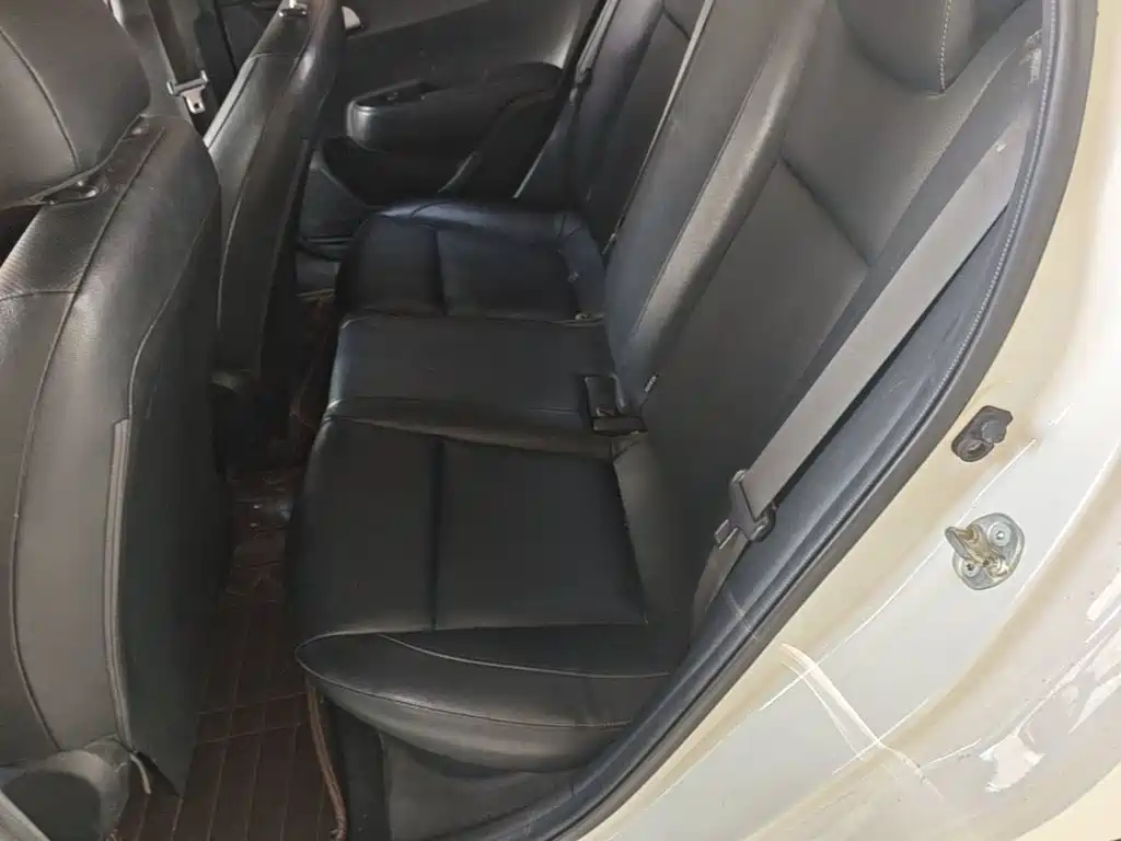 Kia K2 2017 2017 Sedan 1.4L AT GLS