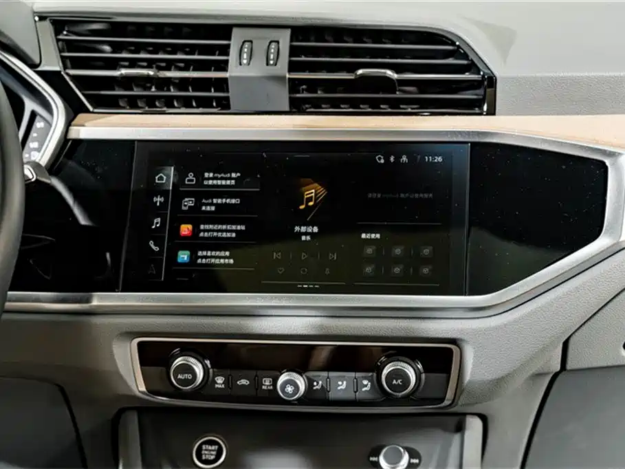 Audi Q3 2024 40 TFSI Fashion Sport Launch Special Edition фото 15