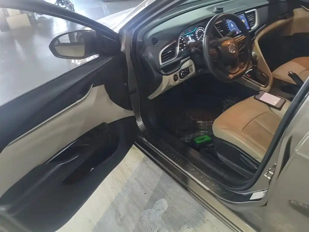 Buick Excelle 2016 15N Automatic Elite фото 16