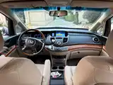 Photo 5 - Honda Odyssey
