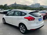 Фото 11 - Ford Focus