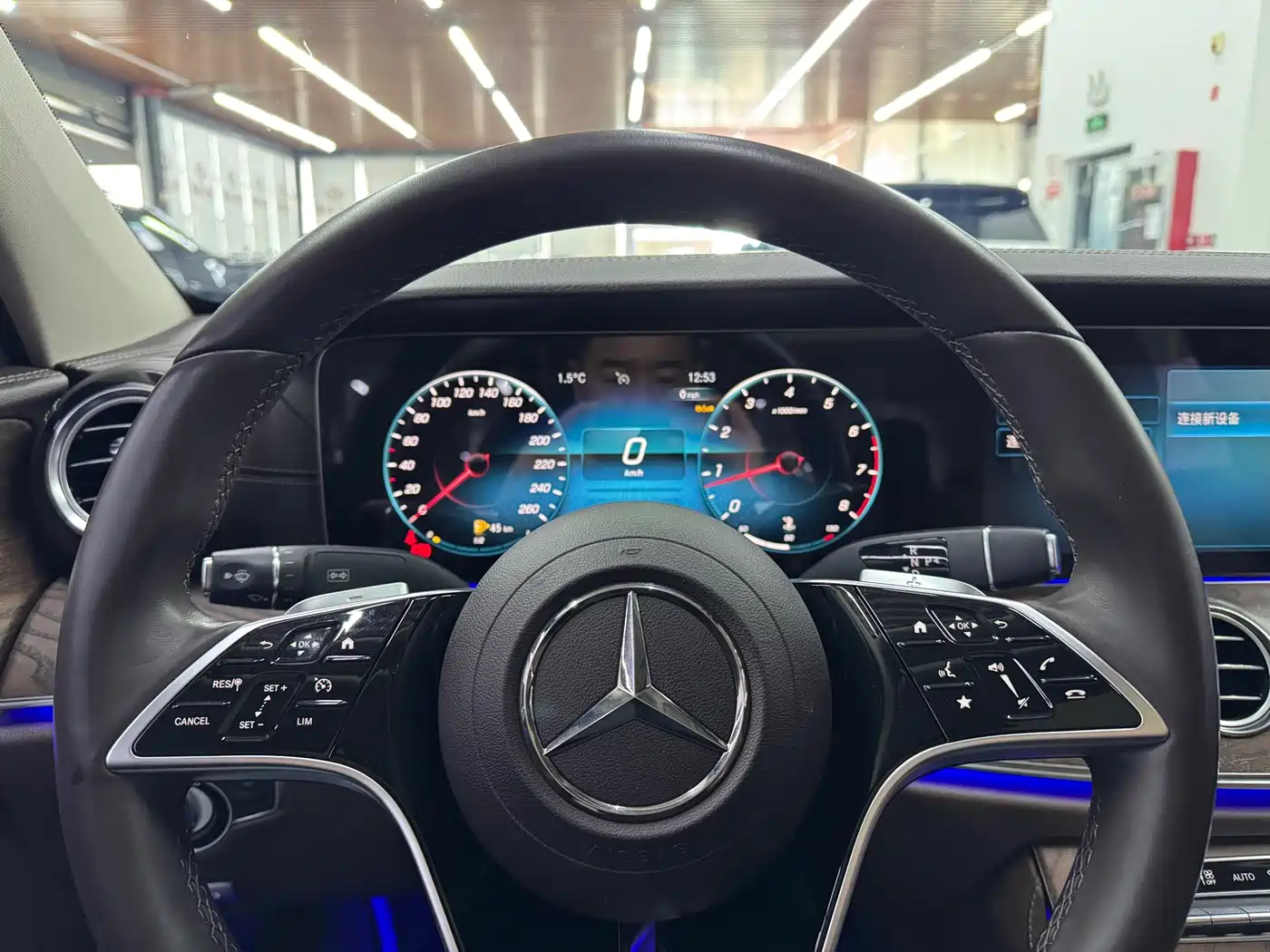 MERCEDES-BENZ E CLASS