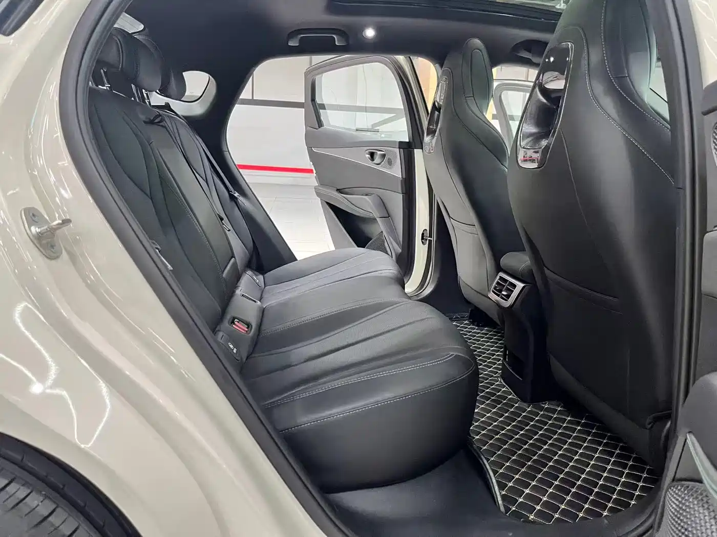 BYD Seal 06 New Energy 2025 DM-i Smart Drive Edition 120KM Luxury фото 16