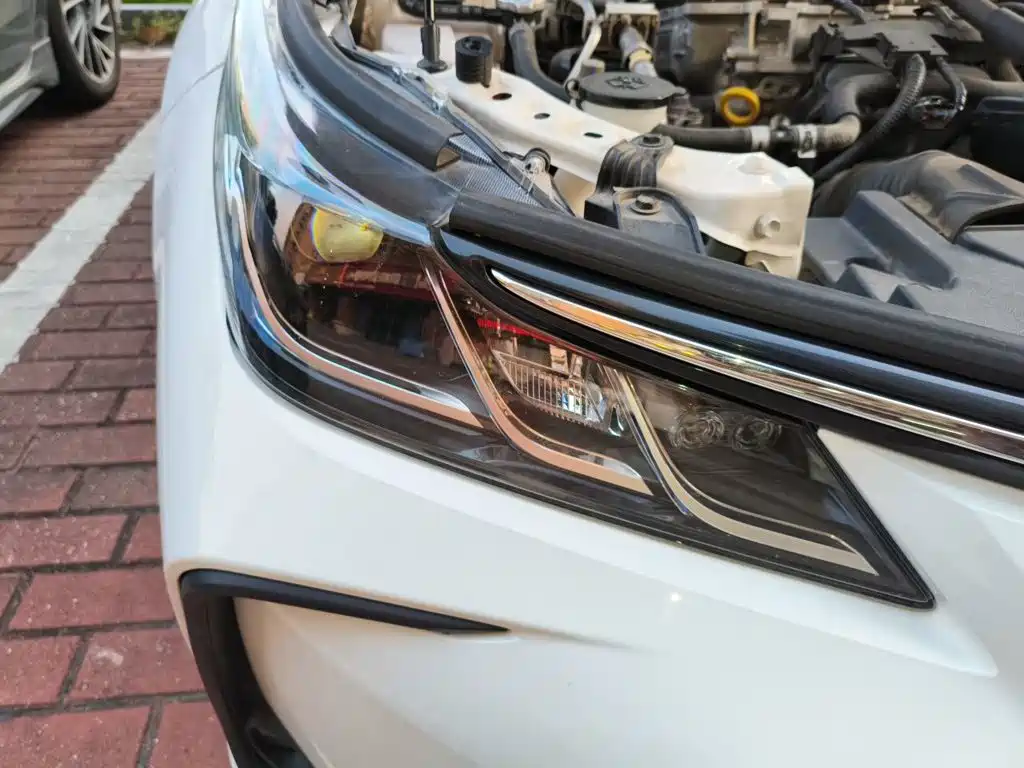 Photo 7 - Toyota Corolla