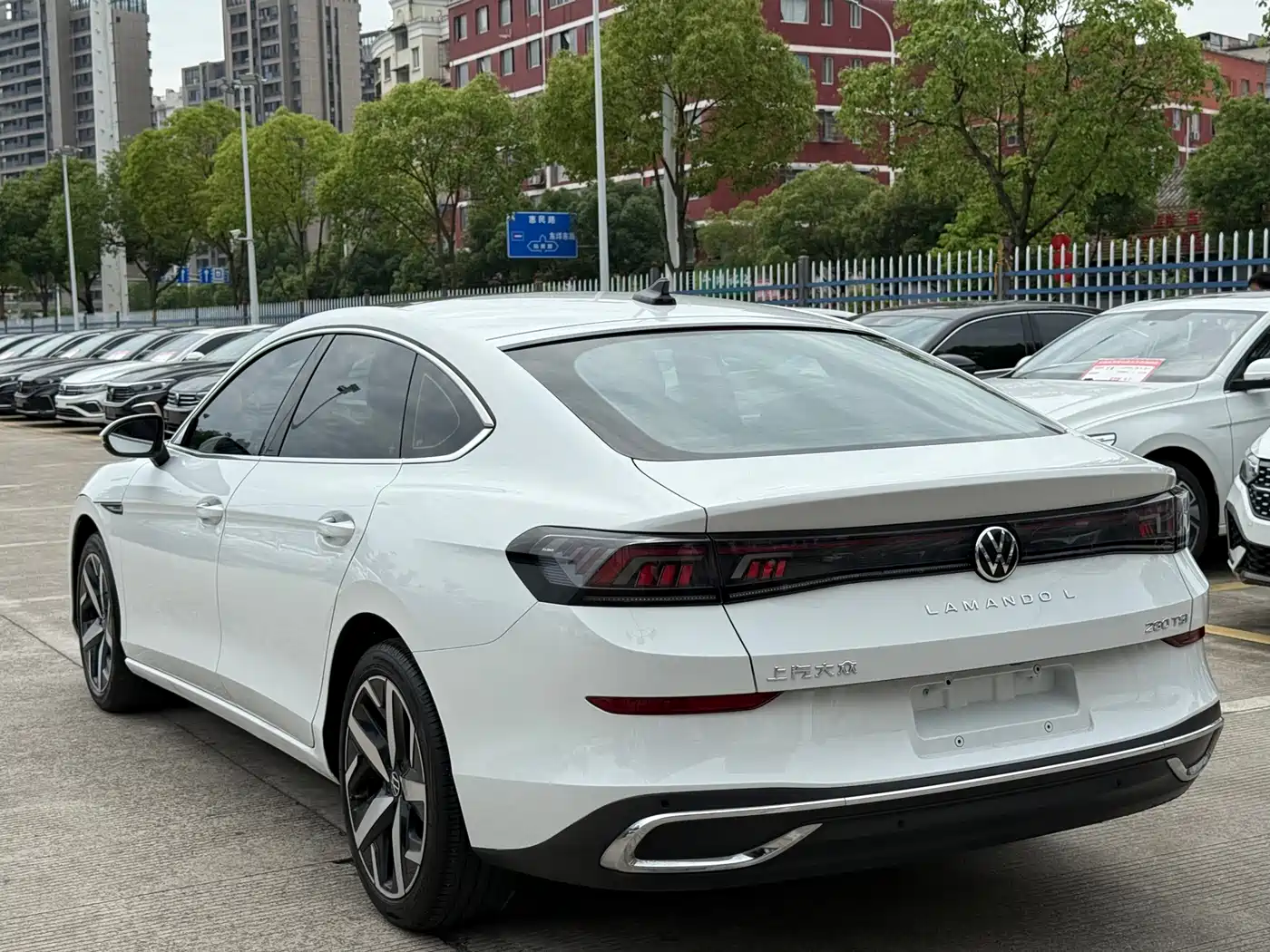 Volkswagen Lamando 2023 Lamando L 280TSI DSG Cool Edition фото 5