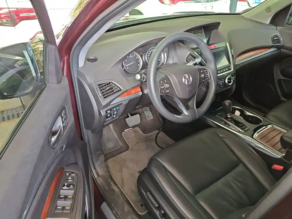 Фото 16 - Acura MDX