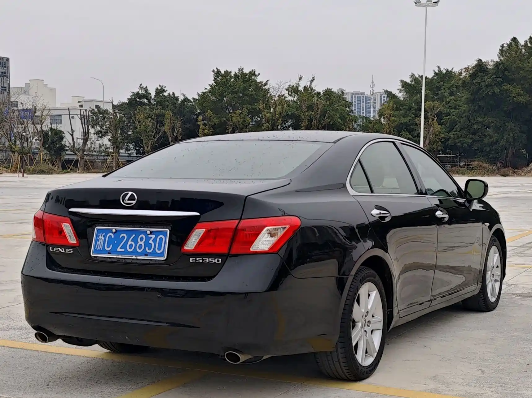 Фото 5 - Lexus ES