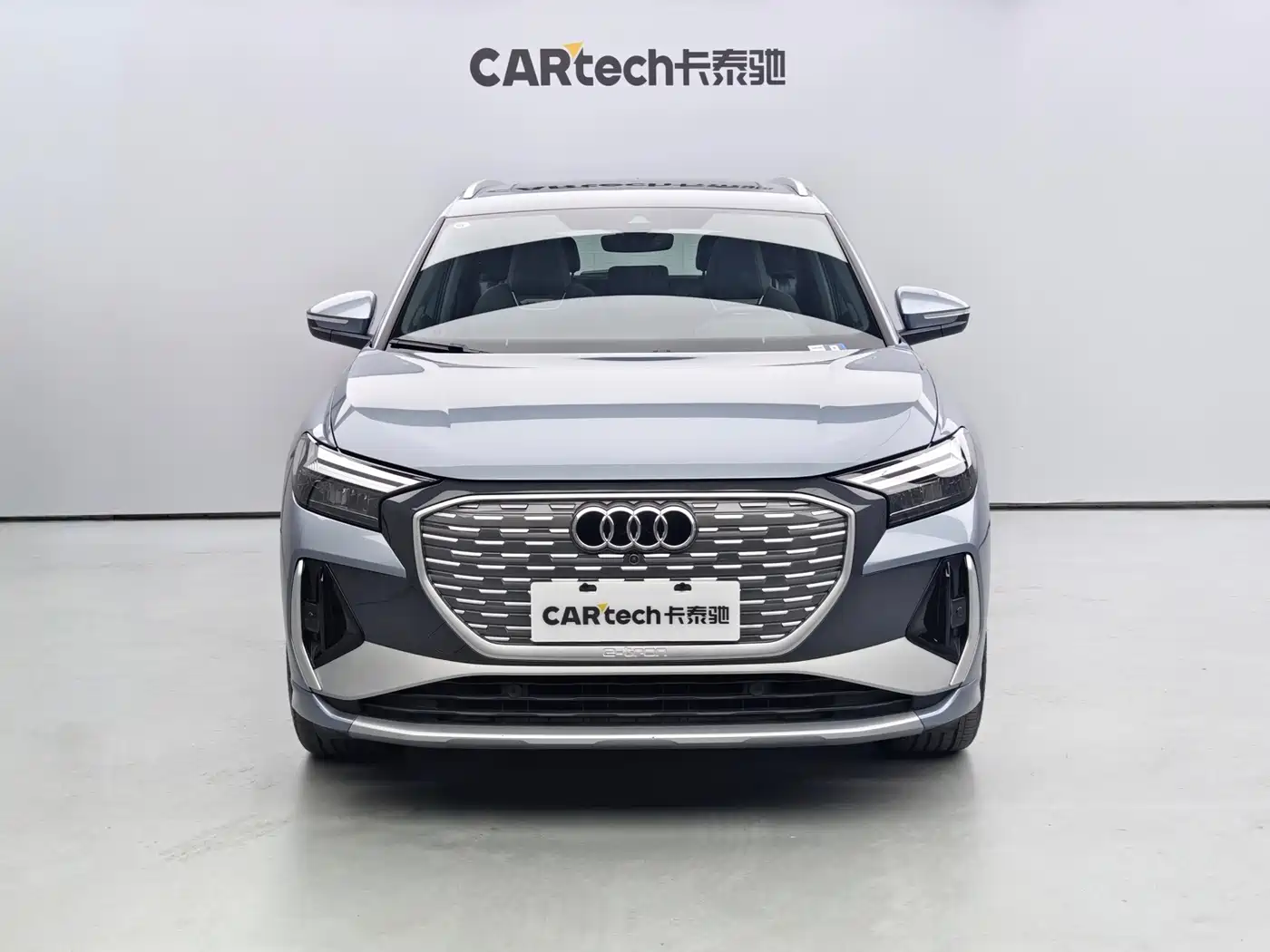 Audi Q4 e-tron 2023 40 e-tron Innovation Edition фото 2