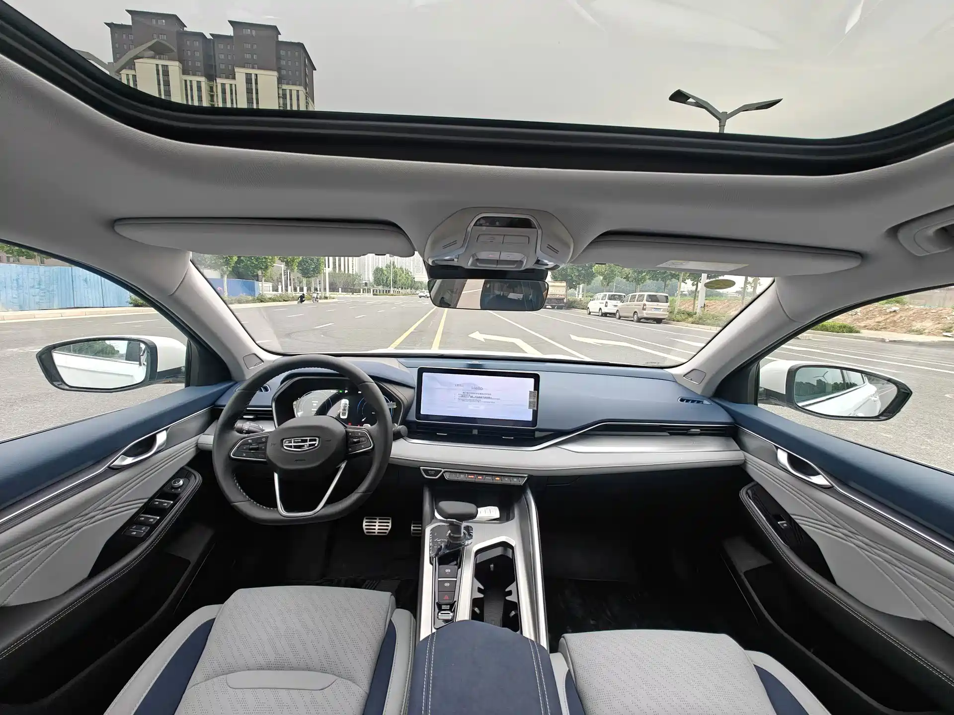 Фото 6 - Geely Preface