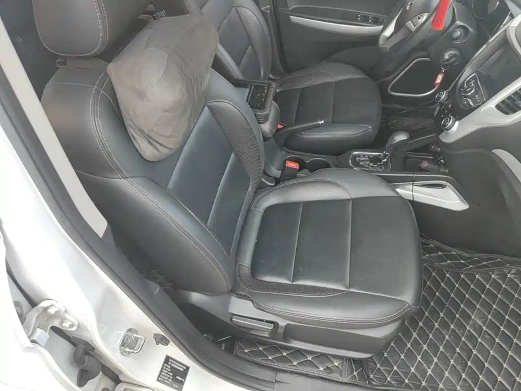 Changan CS35 2017 2016 1.6L Automatic Luxury Model China V